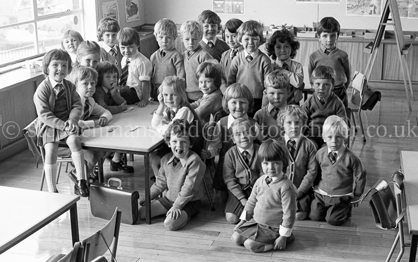 Auchenback Primary One's 1976.