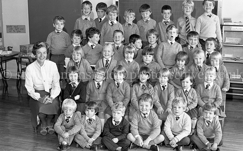Cross Arthurlie Primary One's 1982.