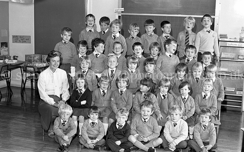 Cross Arthurlie Primary One's 1982.