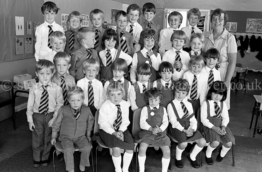 Neilston Primary One's 1983.