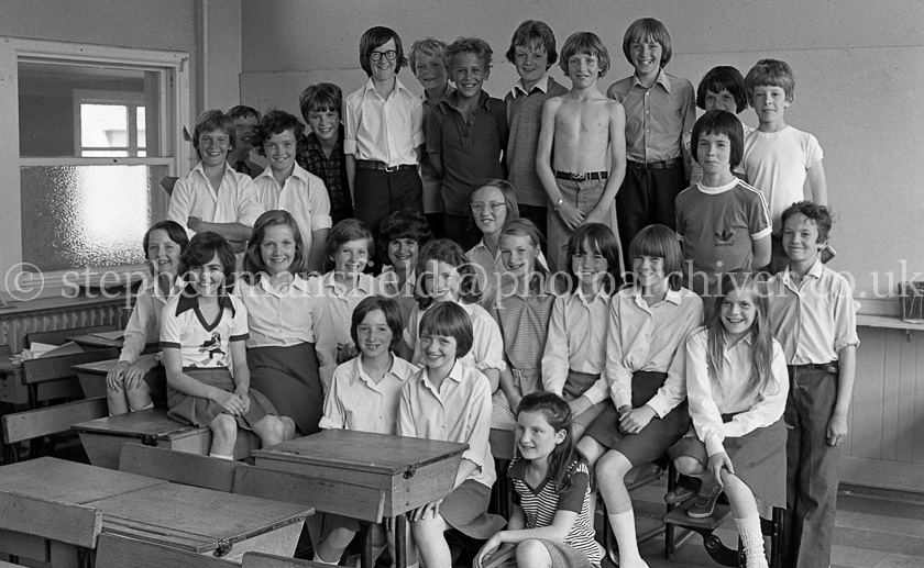 Eastwood Schools end of Term Prizewinners 1976.