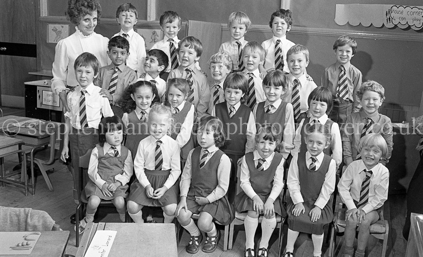 Langside Primary One's 1983.