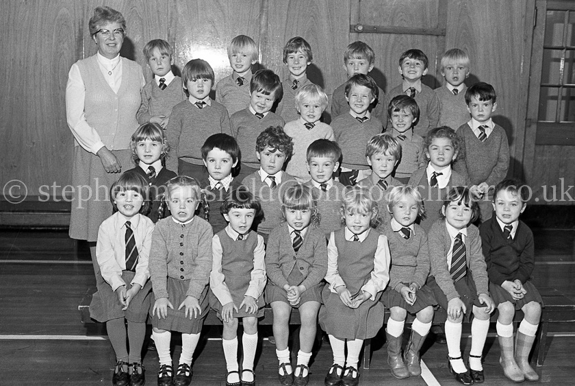 Croftfoot Primary One's 1983.