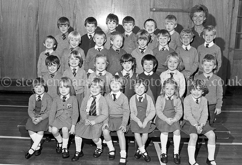 Croftfoot Primary One's 1983.