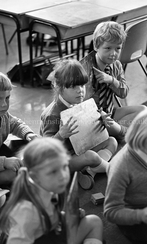 Neilston Primary One's 1981.