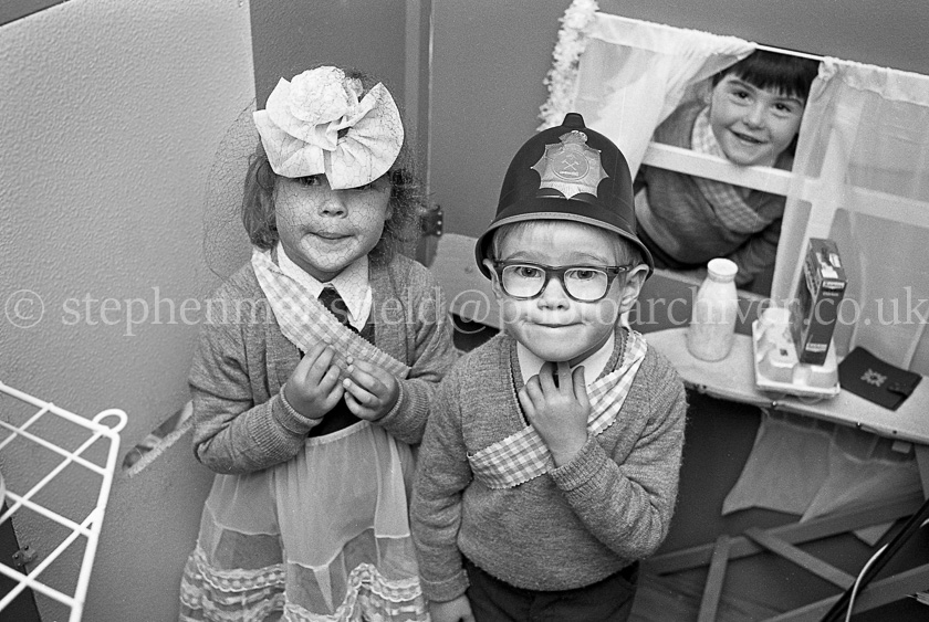 Auchenback Primary One's 1983.