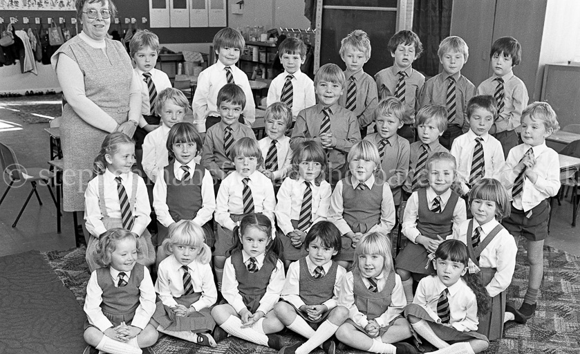 Neilston Primary One's 1984.