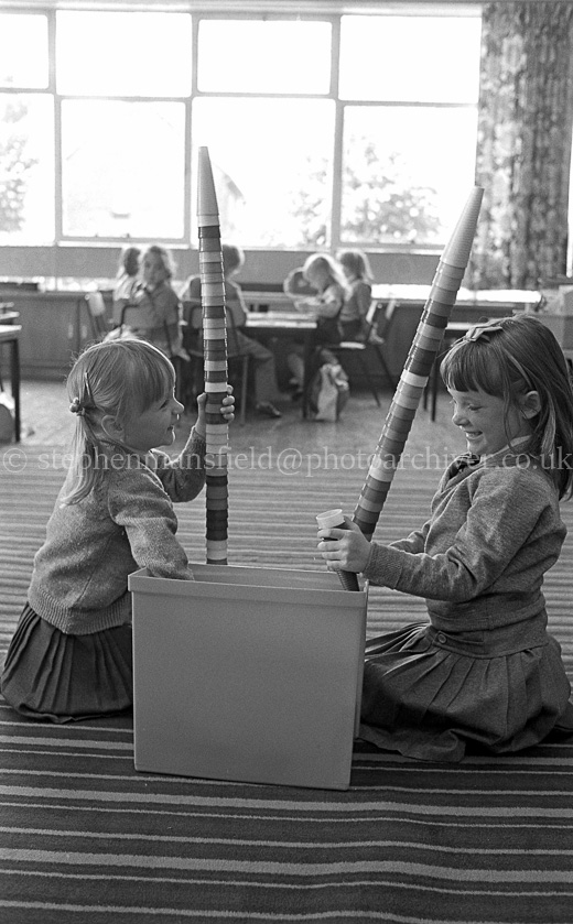 Auchenback Primary One's 1987