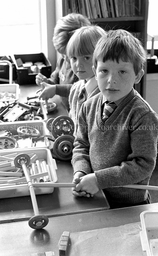 Uplawmoor Primary One's 1988.