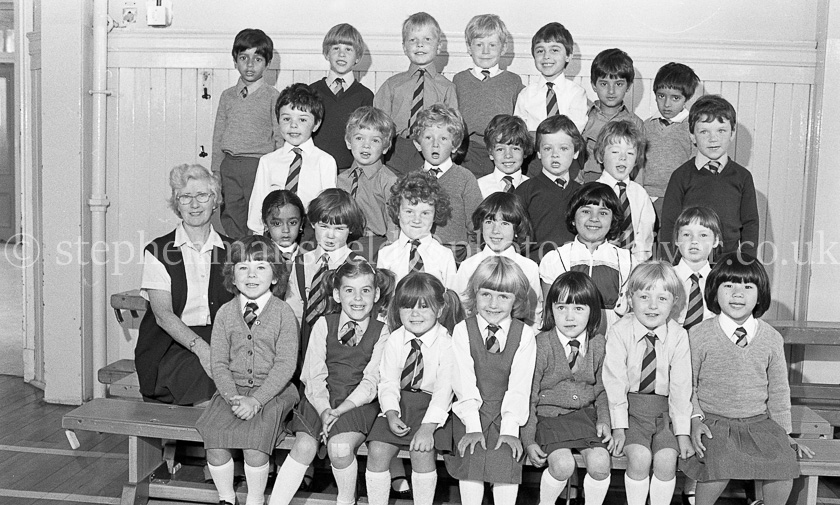 Shawlands Primary One's 1983.