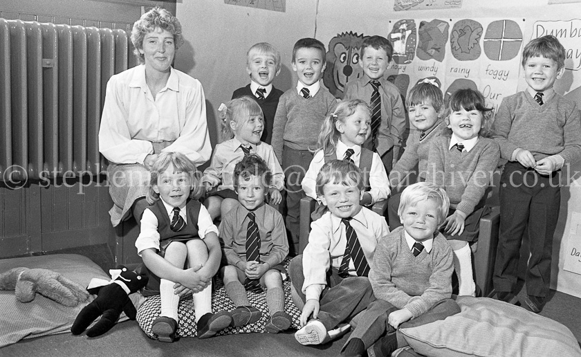 Sir John Maxwell Primary One's 1983.