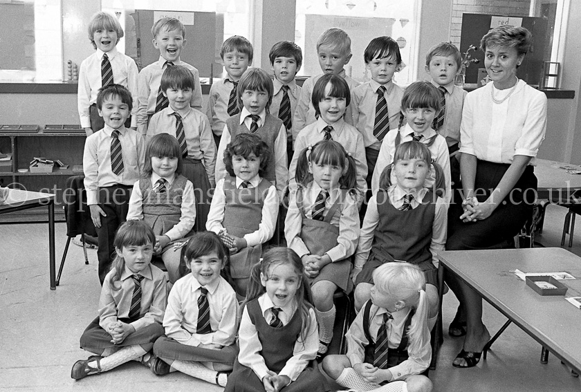 Blackfriars Primary One's 1983.
