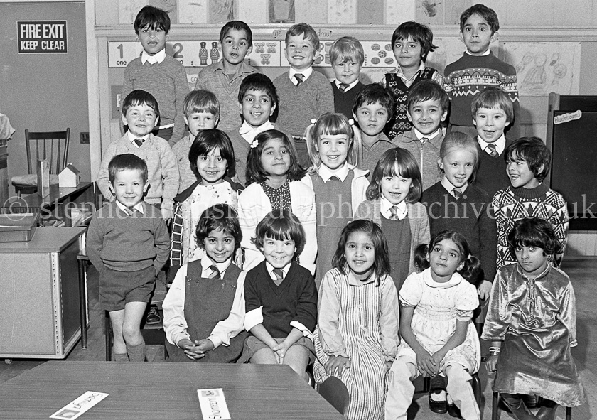 Cuthbertson Street Primary One's 1983.