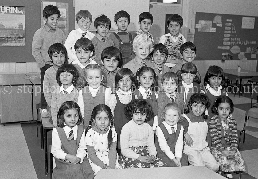 Pollokshield's Primary One's 1983.
