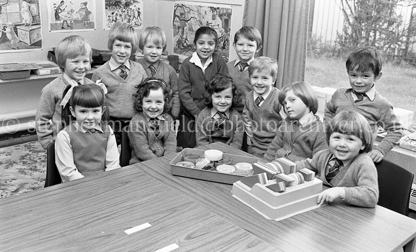 Merrylee Primary One's 1983.