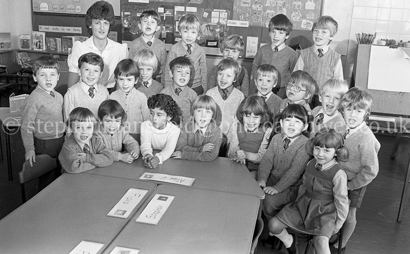 Simshill Primary One's 1983.